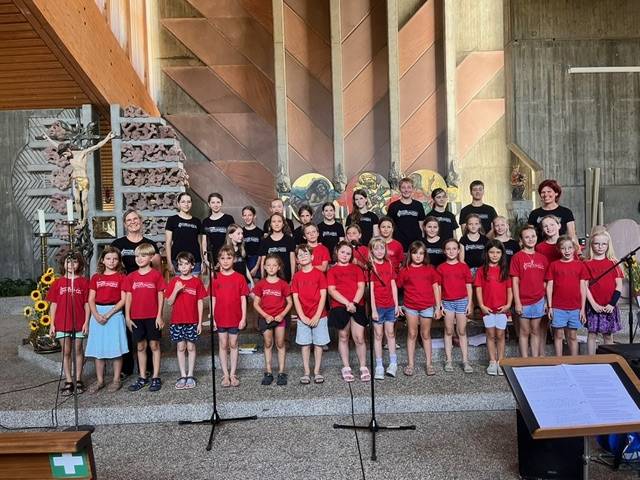 Quelle: Ökumenischer Kinder- und Jugendchor Denzlingen